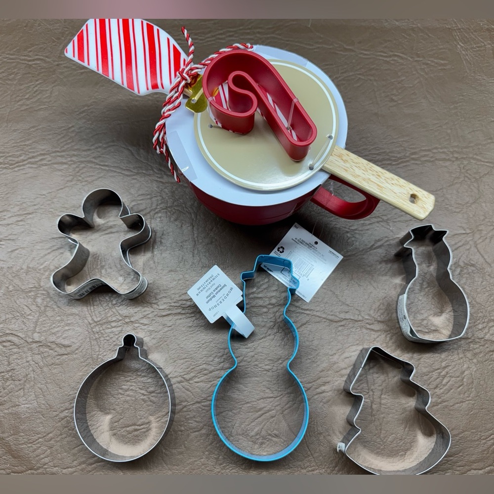 Holiday Christmas 3-Piece Baking Set & 5 Seasonal Cookie Cutters All New w Tags